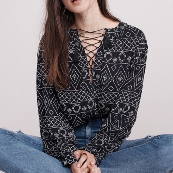Madewell Tops - SALE NWOT Madewell Peasant blouse in caravan print